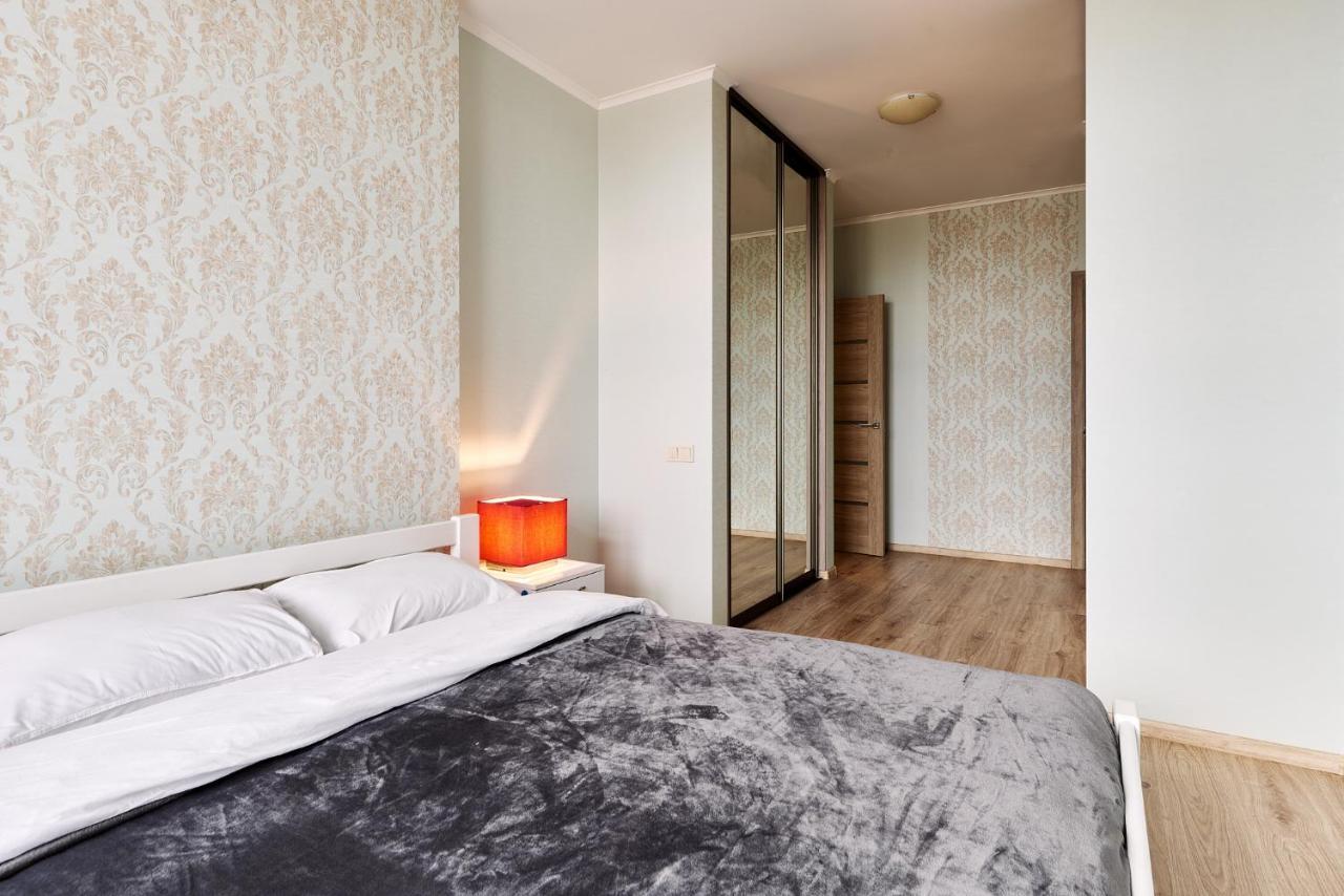 Затишна Квартира У Центрі Міста Elisium3 Kiev Esterno foto