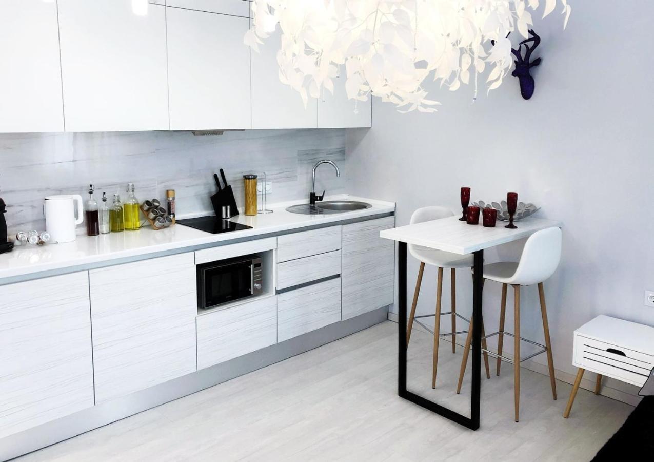 Затишна Квартира У Центрі Міста Elisium3 Kiev Esterno foto
